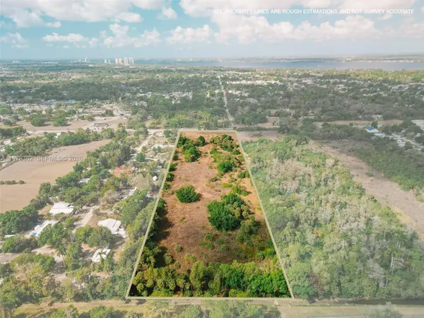 621 Ortiz Ave, Fort Myers, FL 33905