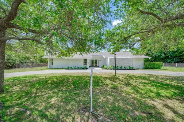 13100 SW 81st Ave, Pinecrest, FL 33156