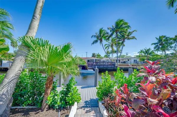 1704 SW 5th Ct, Fort Lauderdale, FL 33312