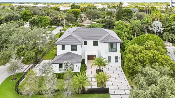 9840 SW 73rd Ct, Pinecrest, FL 33156