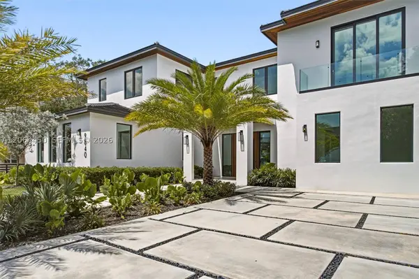 9840 SW 73rd Ct, Pinecrest, FL 33156
