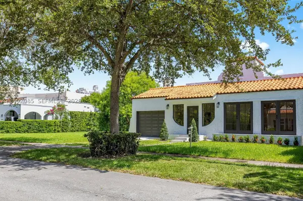 434 Aragon Ave, Coral Gables, FL 33134