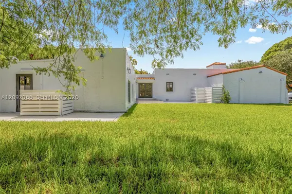 434 Aragon Ave, Coral Gables, FL 33134