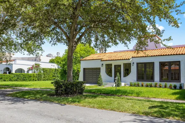 434 Aragon Ave, Coral Gables, FL 33134-4906
