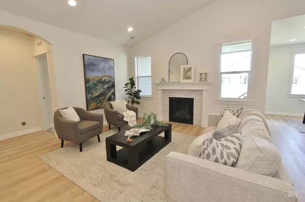 7615 W Itasco Dr, Boise, ID 83709