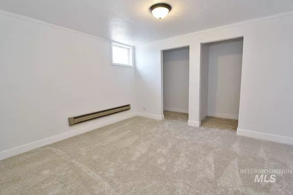 207 Pleasant St, New Plymouth, ID 83655