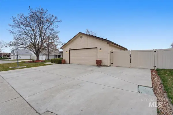 8864 W Mediterranean Ct, Boise, ID 83709