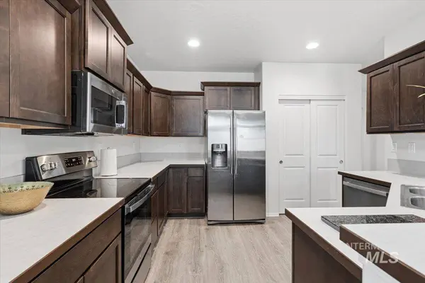 2301 W Skylar St, Nampa, ID 83686