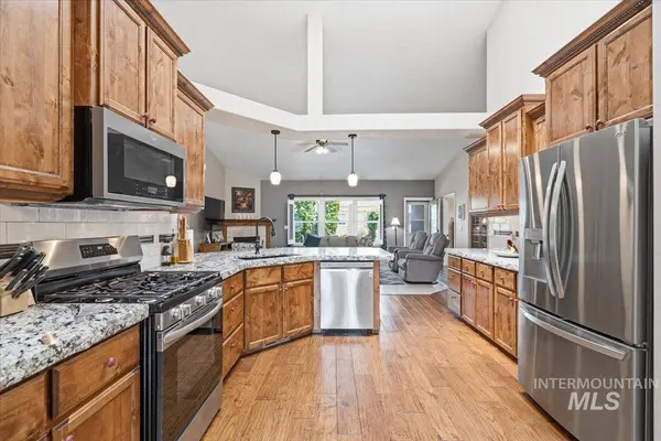 726 W Arbor Pointe Way, Nampa, ID 83686