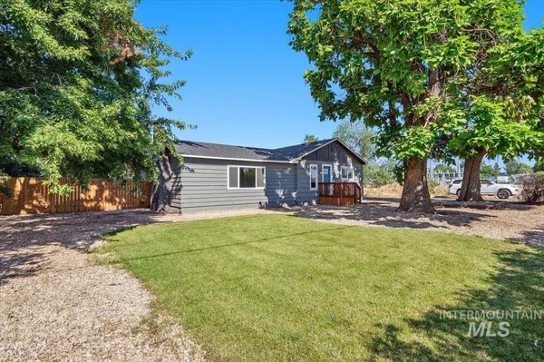 3029 N Maple Grove Rd, Boise, ID 83704
