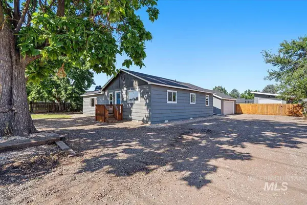 3029 N Maple Grove Rd, Boise, ID 83704