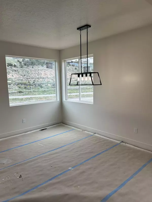 732 S Liberty Cove DR, Cedar City, UT 84720