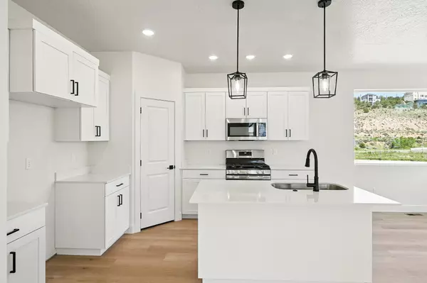 722 S Liberty Cove DR, Cedar City, UT 84720