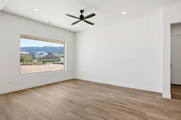 4978 N 75 E, Enoch, UT 84721