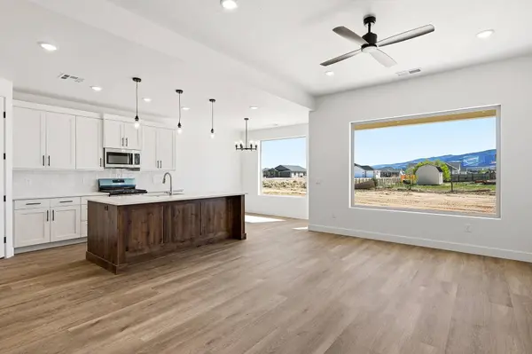 4978 N 75 E, Enoch, UT 84721