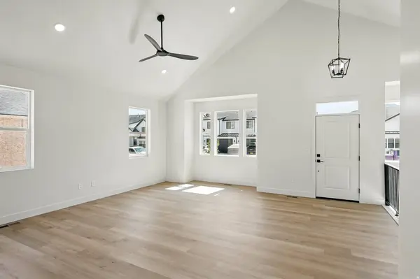 702 S LIBERTY COVE DR, Cedar City, UT 84720