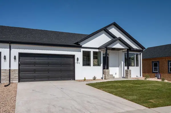 702 S LIBERTY COVE DR, Cedar City, UT 84720