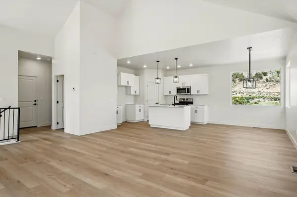 702 S Liberty Cove DR, Cedar City, UT 84720