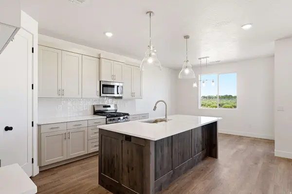 4923 N 10 E, Enoch, UT 84721