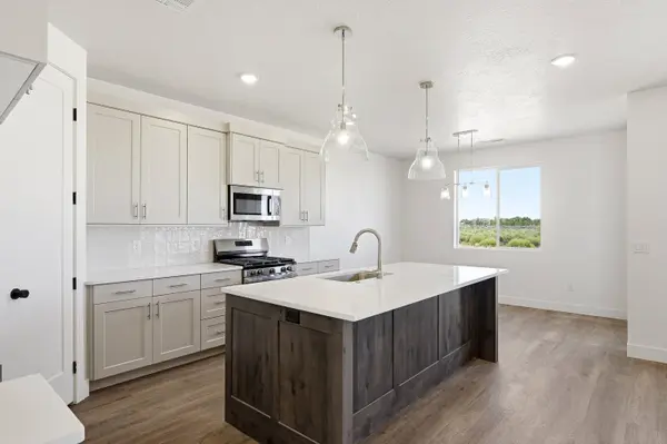 4923 N 10 E, Enoch, UT 84721
