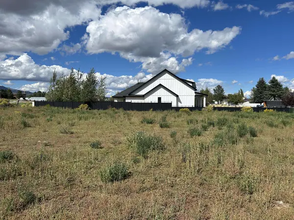 680 S Pine ST, Panguitch, UT 84759