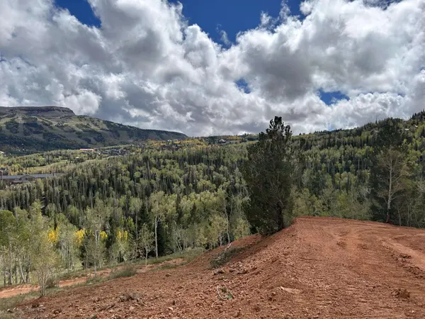 524 W Ski View DR, Brian Head, UT 84719
