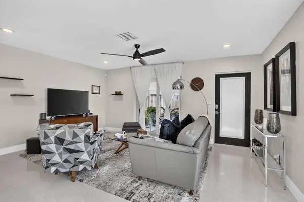 1608 NE 14TH TER, Fort Lauderdale, FL 33305