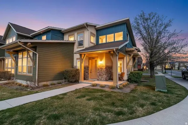 936 W SPRING CREEK LN, Farmington, UT 84025