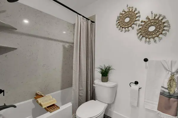 817 W 70 N, Hyrum, UT 84319
