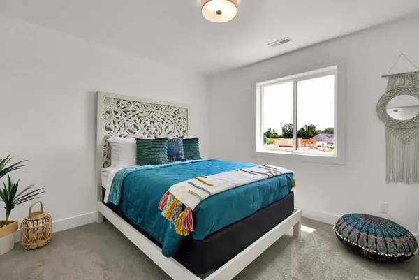817 W 70 N, Hyrum, UT 84319