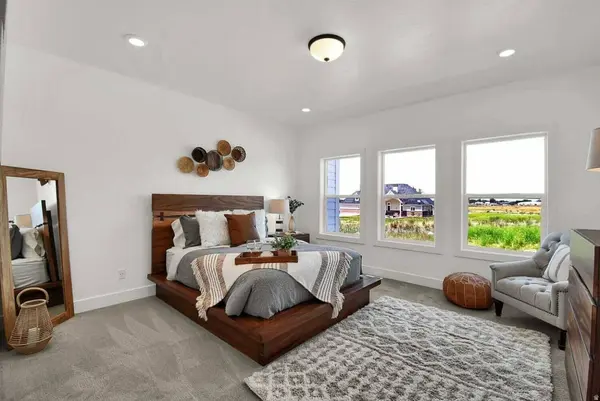 817 W 70 N, Hyrum, UT 84319