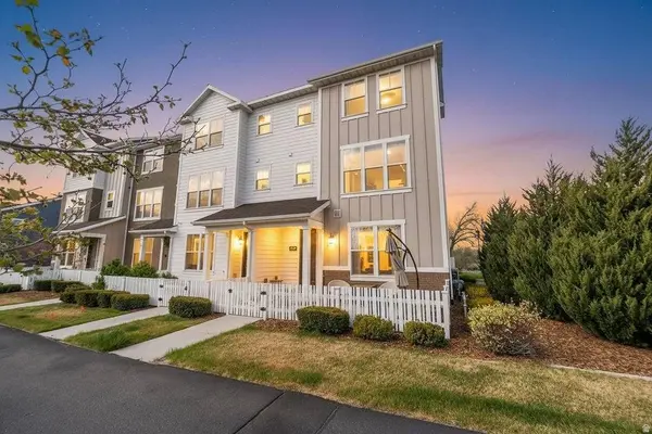 1007 W PAINTED HORSE LN, Bluffdale, UT 84065