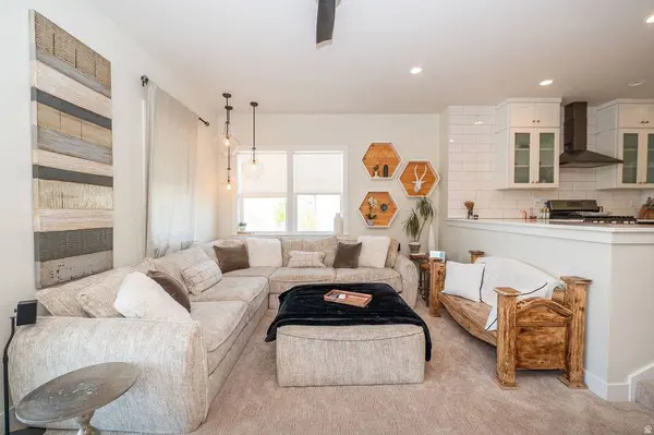 1007 W PAINTED HORSE LN, Bluffdale, UT 84065