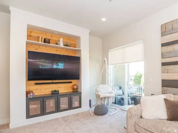 1007 W PAINTED HORSE LN, Bluffdale, UT 84065