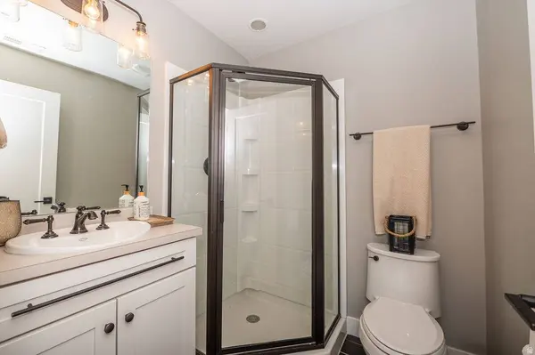 1007 W PAINTED HORSE LN, Bluffdale, UT 84065