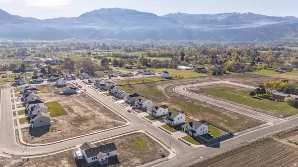 629 E 2450 N #44, North Logan, UT 84341
