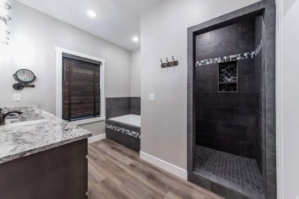 725 E 2450 N, North Logan, UT 84341