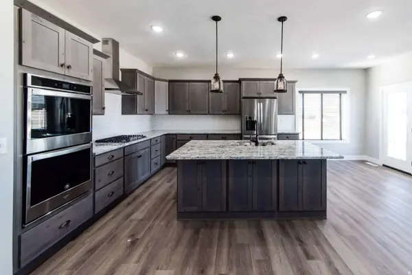 725 E 2450 N, North Logan, UT 84341