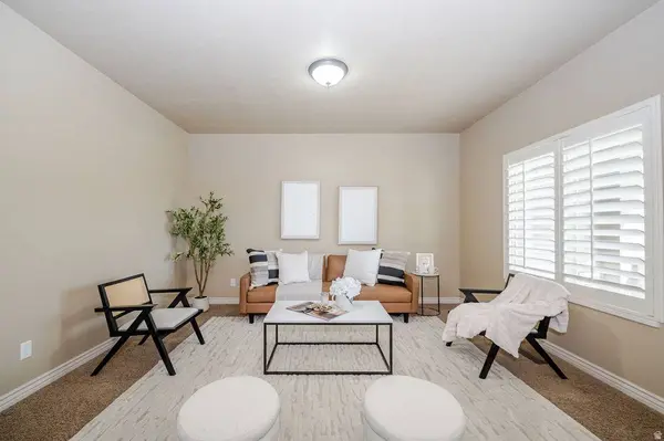 2692 W 2325 N, Farr West, UT 84404