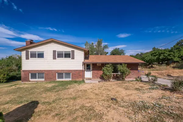 3257 N 400 W, Pleasant View, UT 84414