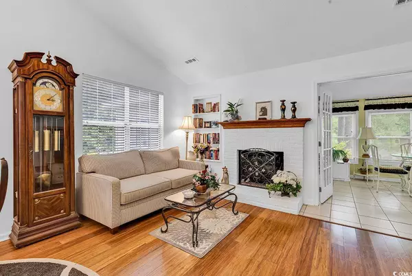 103 Robin Ct., Murrells Inlet, SC 29576