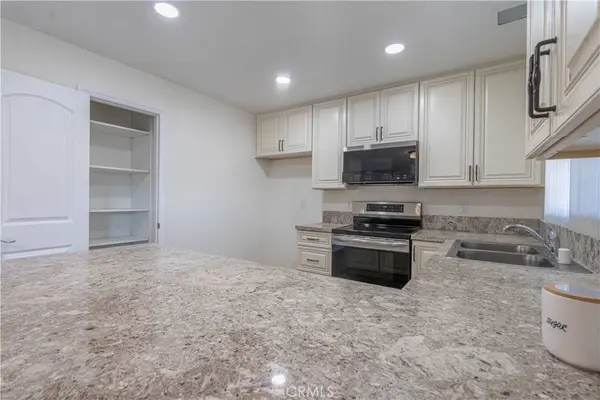 1023 S Citron St, Anaheim, CA 92805