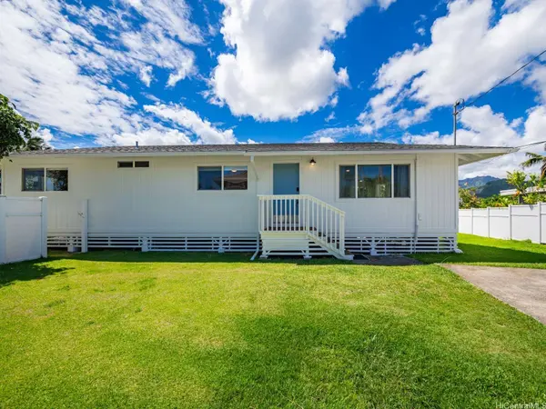 237 Kihapai ST #A, Kailua, HI 96734