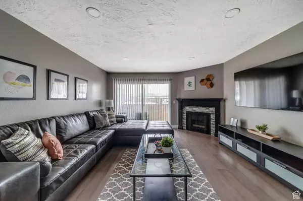 7327 S SPRINGCREST CT E #10, Midvale, UT 84047