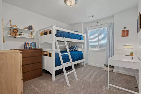 916 W 260 S, Pleasant Grove, UT 84062