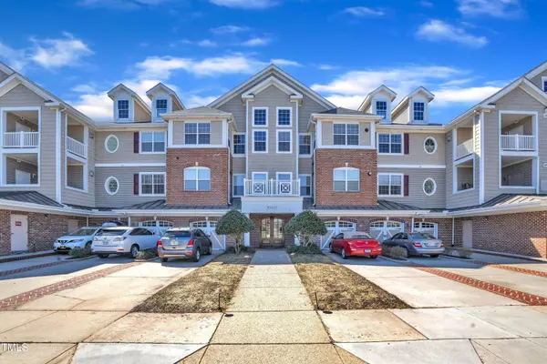 10421 Rosegate Ct #303, Raleigh, NC 27617