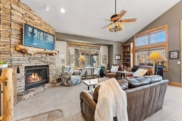 435 Kestrel LN, Silverthorne, CO 80498