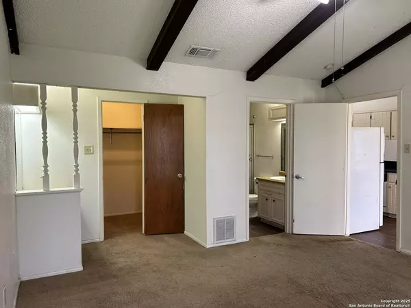 12506 MINUTEMAN DR, San Antonio, TX 78233