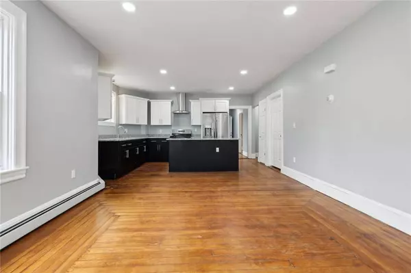 396 Orms ST, Providence, RI 02908