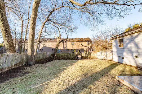 236 Mayfield AVE, Cranston, RI 02920